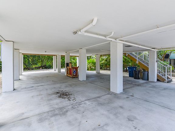 5th image of 24820 Park Dr