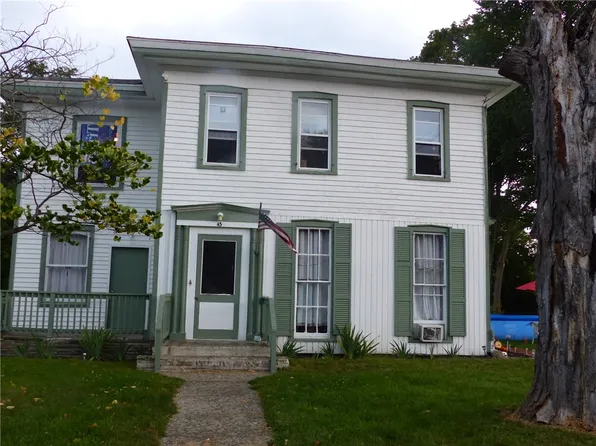 43 E Morris St, Bath, NY 14810