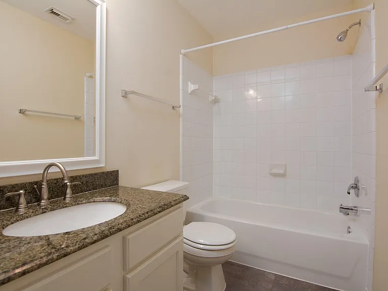 127 N Villa Oaks Dr — Photo 27