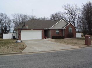 2105 E Whitney Way Ave, Joplin, MO 64801