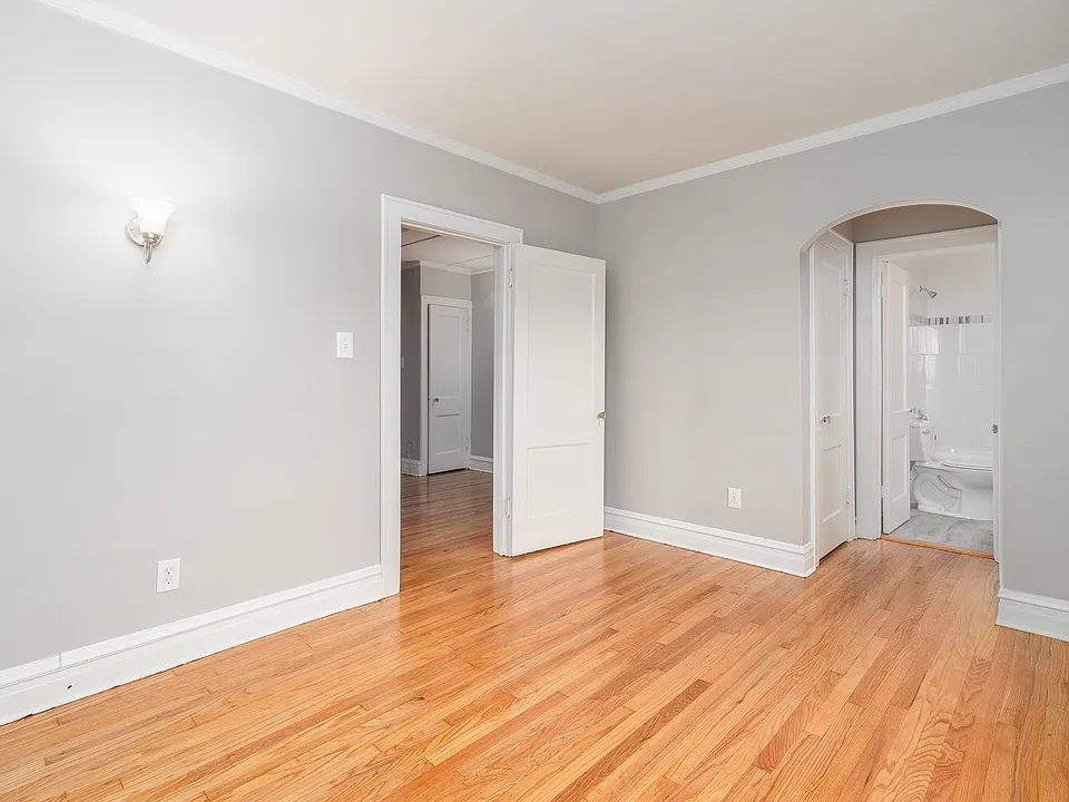428-432 N Park Blvd