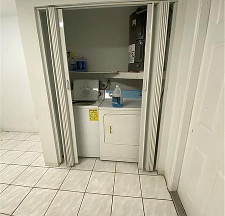 5th image of 5832 Taft St #5832