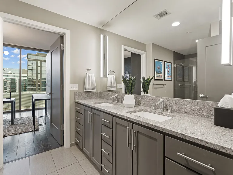 1212 Laurel St #2114 — Photo 13