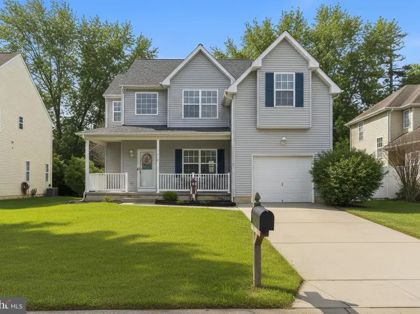 312 Meadows Dr, Galloway, NJ 08205