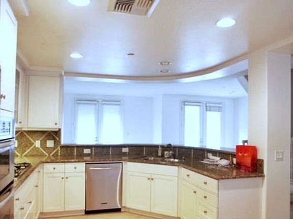 5th image of 5831 Seawalk Dr Unit 132