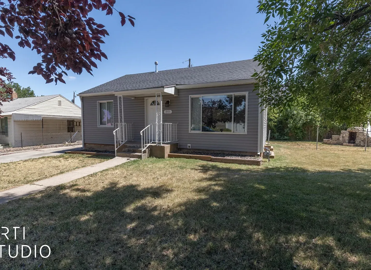 846 McFarland — Photo 1