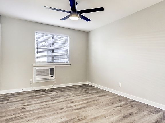 5th image of 2023 Huldy St #9