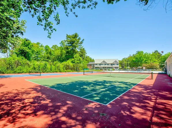 Colonial Village, 27 Independence Dr #1, Methuen, MA 01844