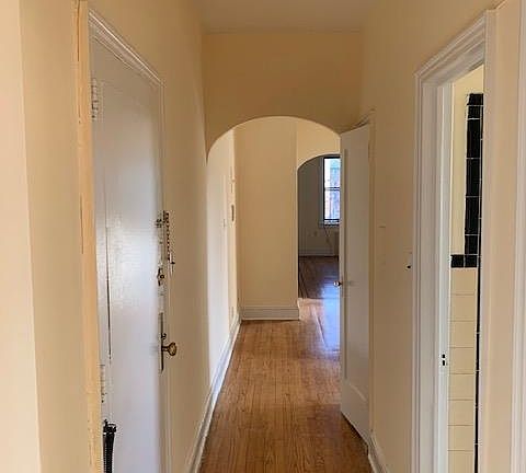 5th image of 38 Highland Ave APT C1