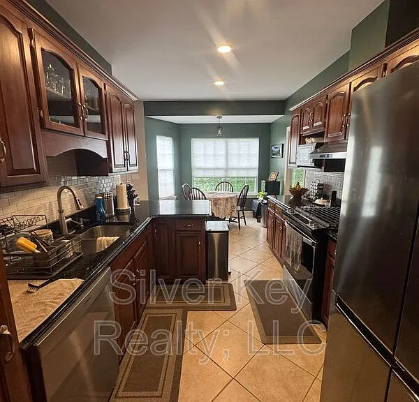 1980 Ridge Point Dr NW — Photo 29