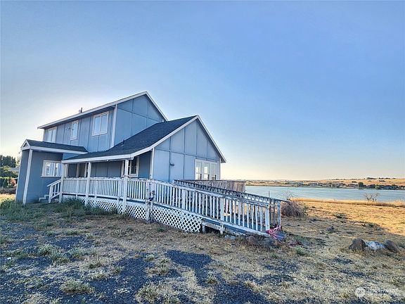 4th image of 5724 NE Panorama Drive