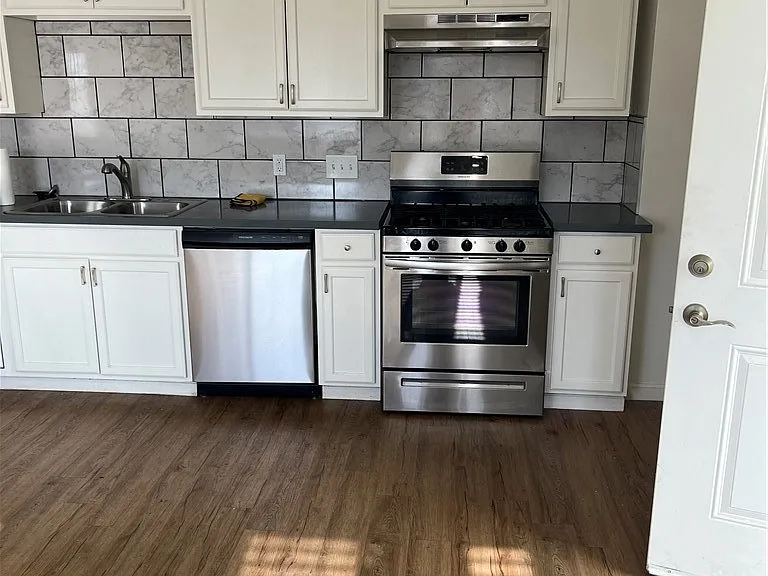 10660 Ohio St #2 — Photo 3