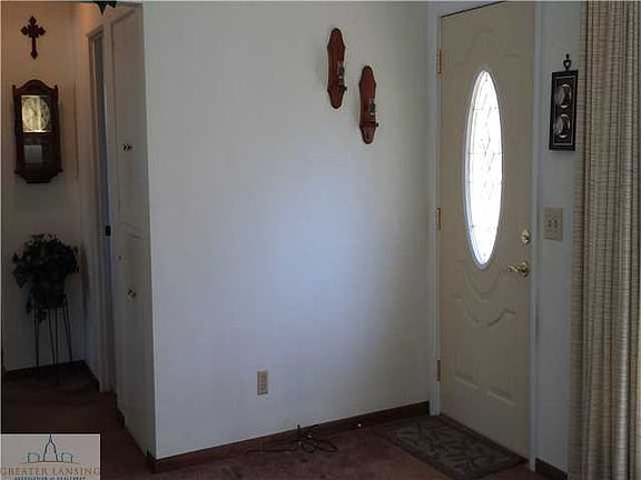 3rd image of 1928 Carvel Ct