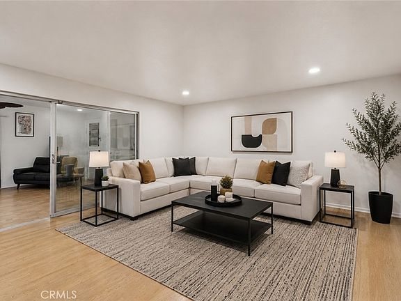 4th image of 4715 Presidio Dr