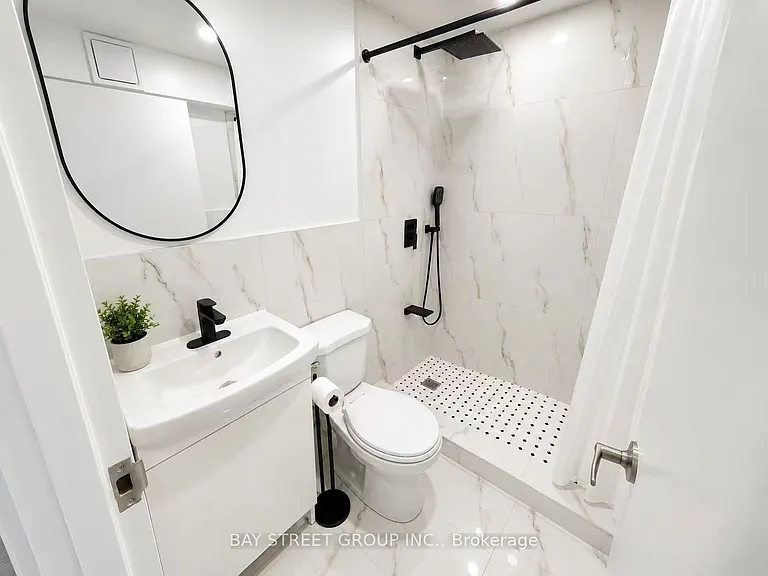 69 Blythwood Rd N #3 — Photo 10
