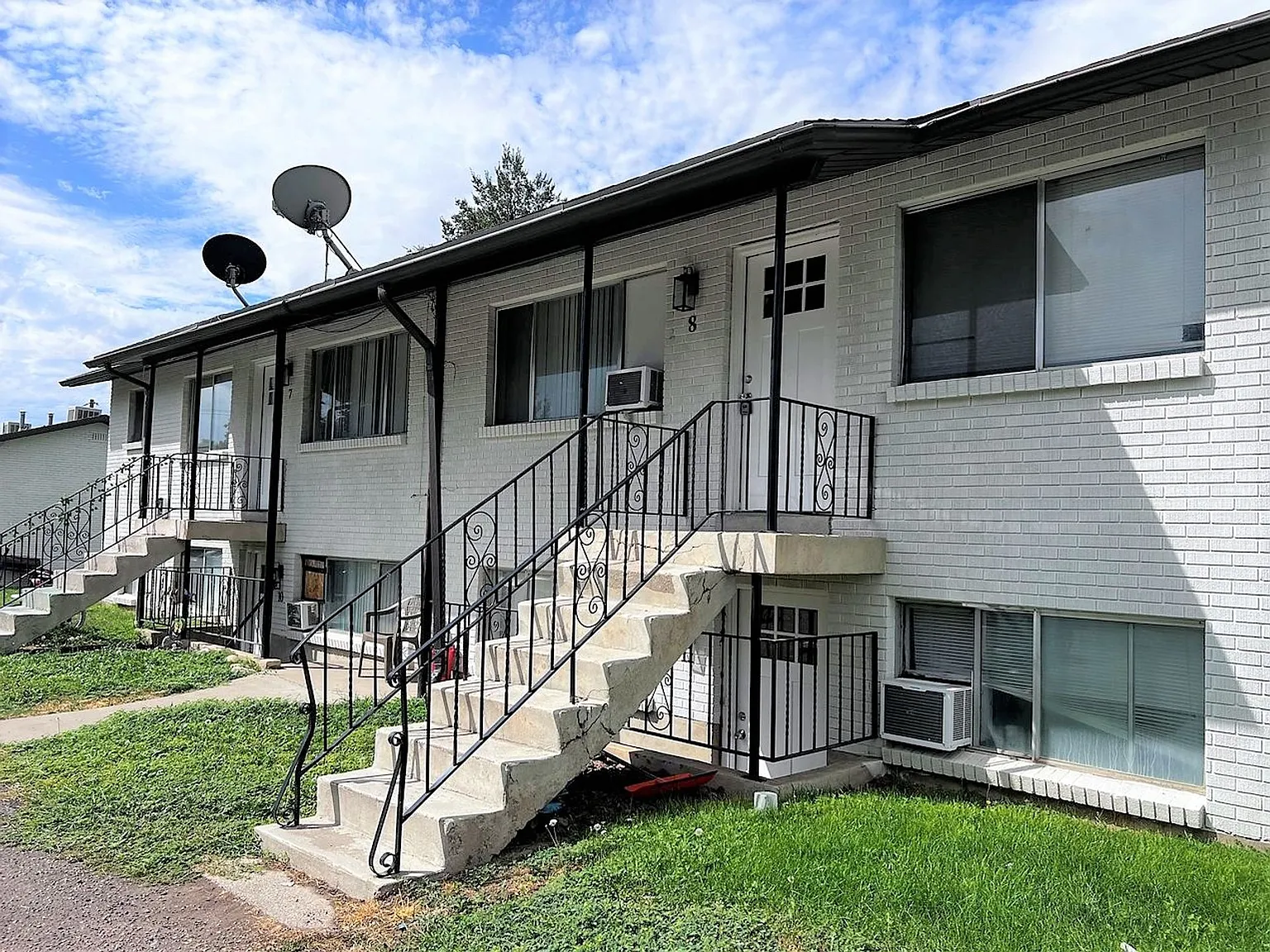 1428 W 300 N — Photo 2