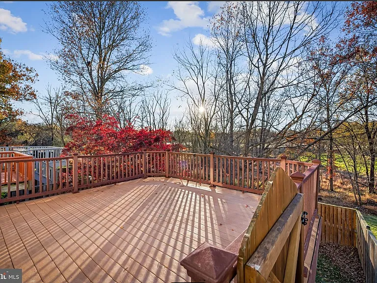 4592 Kingscup Ct — Photo 6