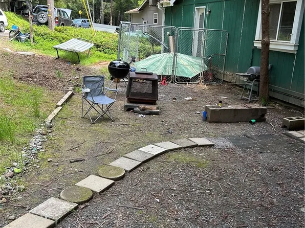 25069 Robin Pl, Willits, CA 95490