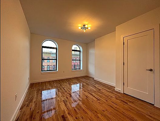 3rd image of 217 Saint Anns Ave #N5