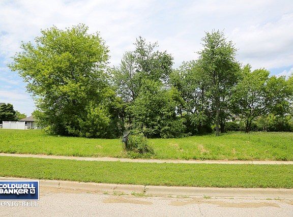 4th image of 1360 Sandpiper Ln