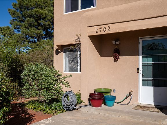 4th image of 2702 Plazuela Serena