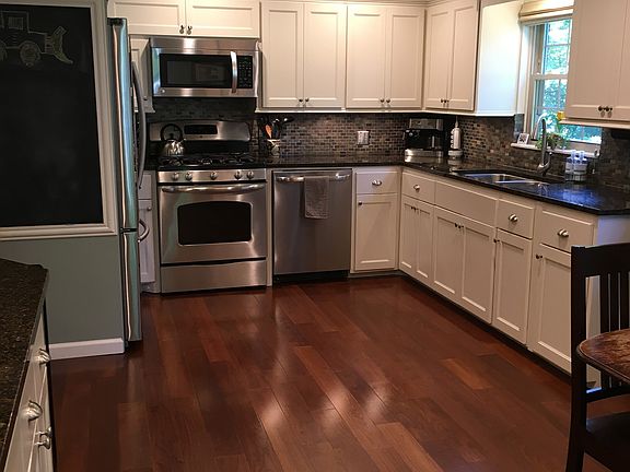 4th image of 2660 Middlesex Dr