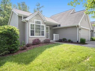 1255 Tanager Ln, Kalamazoo, MI 49009