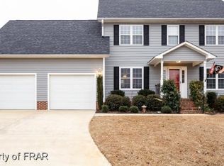 1121 Kenan Dr, Hope Mills, NC 28348