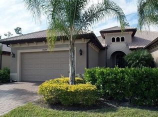 7527 Moorgate Point Way, Naples, FL 34113