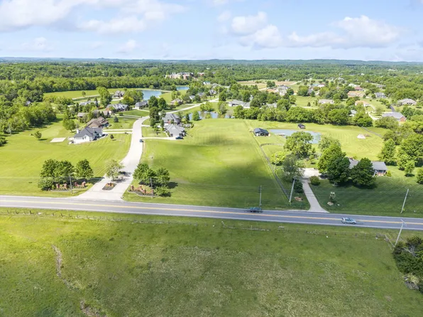 100 & 102 Abbey Rdg, Bardstown, KY 40004