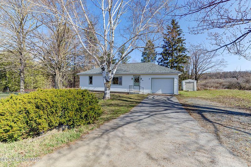 3rd image of 847 Latimer Hill Road