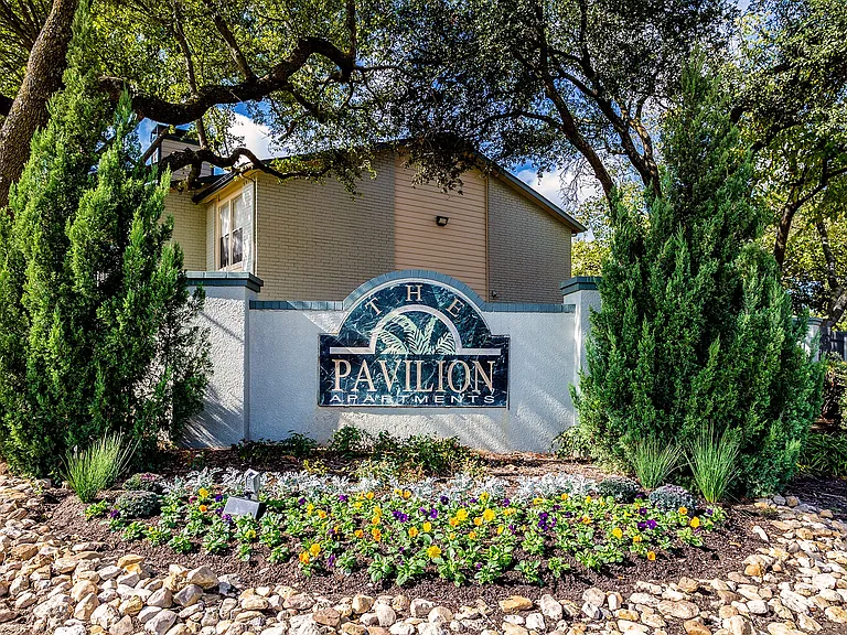 Pavilion — Photo 1