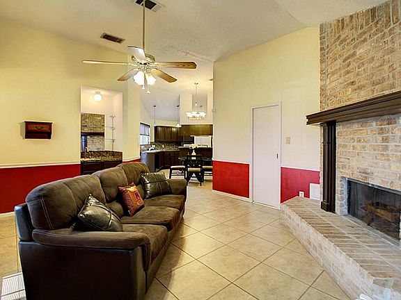 3rd image of 6606 Pleasant Stream Dr