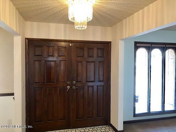 4th image of 6332 Whispering Oaks Dr W