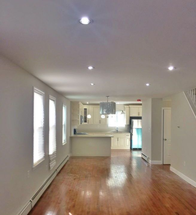 1st image of 11032 # L 168th St #1