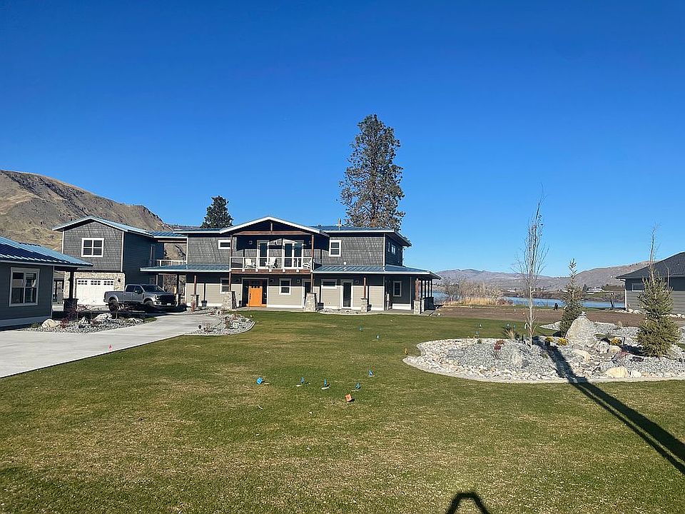 2nd image of 14 Tieton Pl