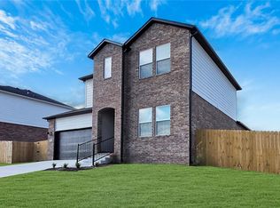 2012 Larkspur St, Springdale, AR 72762