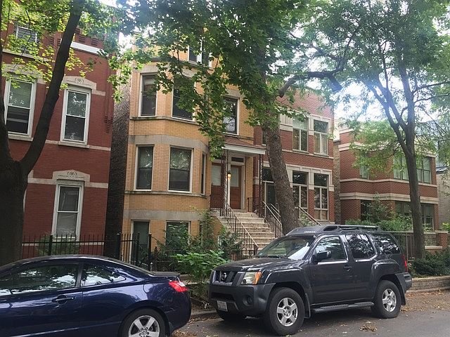 1st image of 1719 N Wood St #3