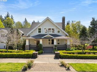 6228 SW Sweetbriar Ct, Portland, OR 97221