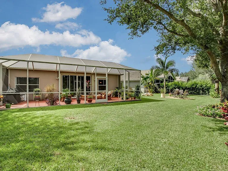 3690 Old Lighthouse Cir — Photo 24