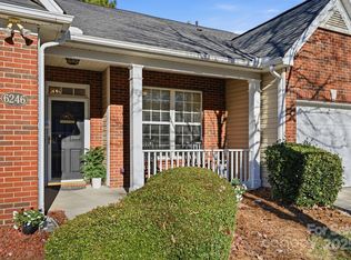 6246 Meadow Glen Ln, Harrisburg, NC 28075