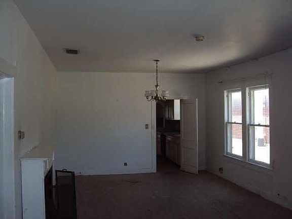 2nd image of 3001 N Houston St
