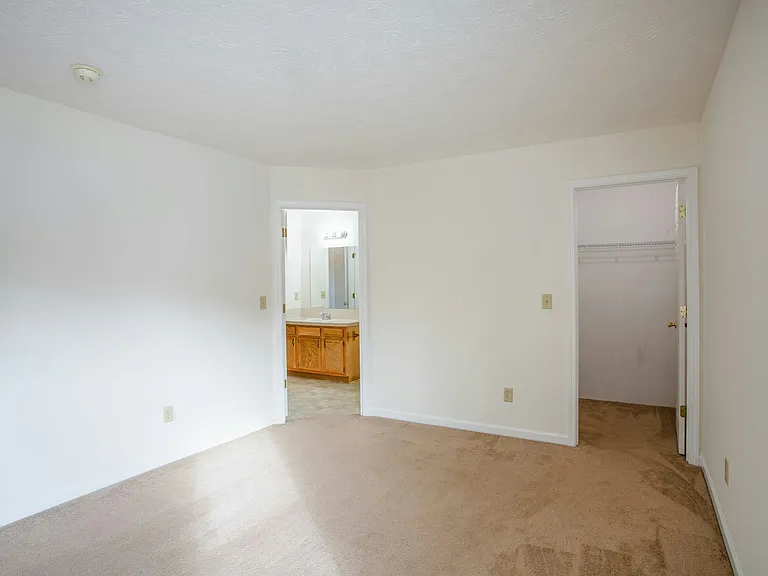 24 Lightning Ln — Photo 7