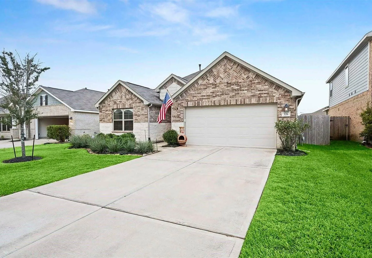 4 bed, 2050 sqft, $2,200 — Photo 1