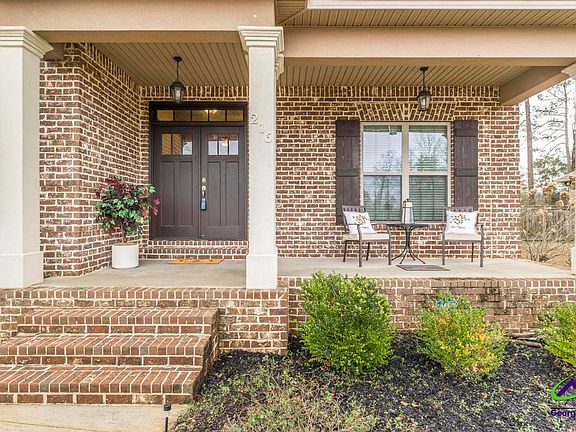 2nd image of 216 Rustic Live Oak Trl