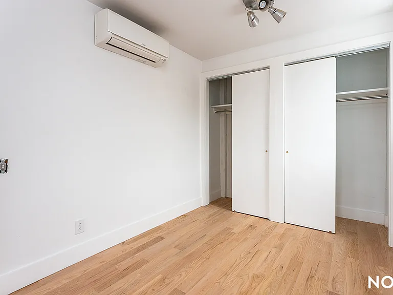 98 Moore St #4B — Photo 4