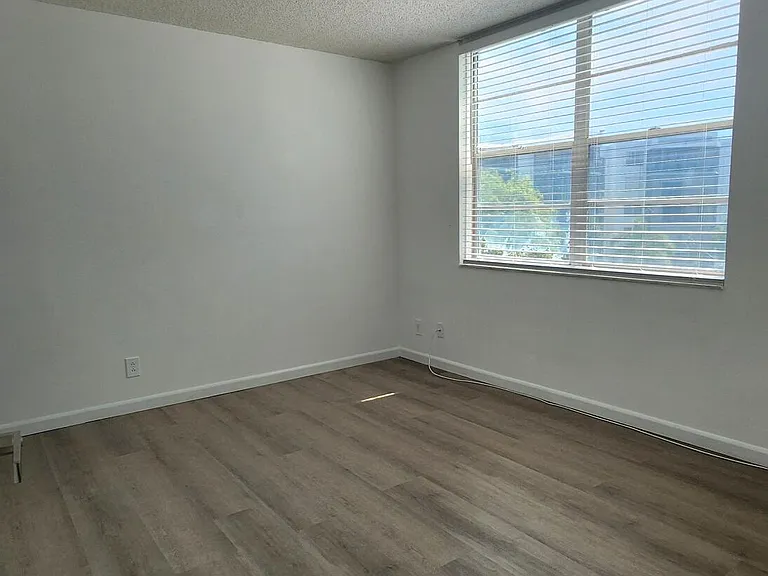 6500 NW 2nd Ave #311 — Photo 39