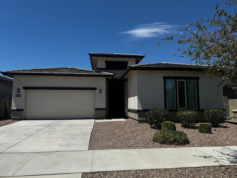 1st image of 5526 N 107th Ln