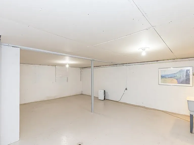 705 Holston Rd — Photo 3