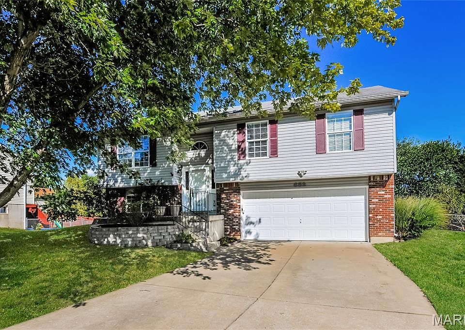 1st image of 652 Loch Carron Dr